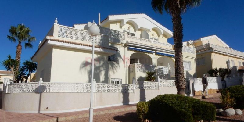 Half vrijstaande woning te koop Ciudad Quesada Alicante