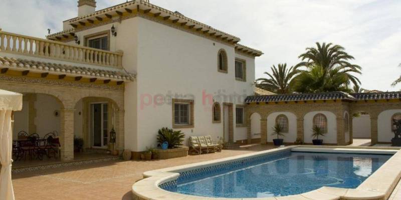 ¿Qué tipo de casas en venta Orihuela Costa son tus preferidas?