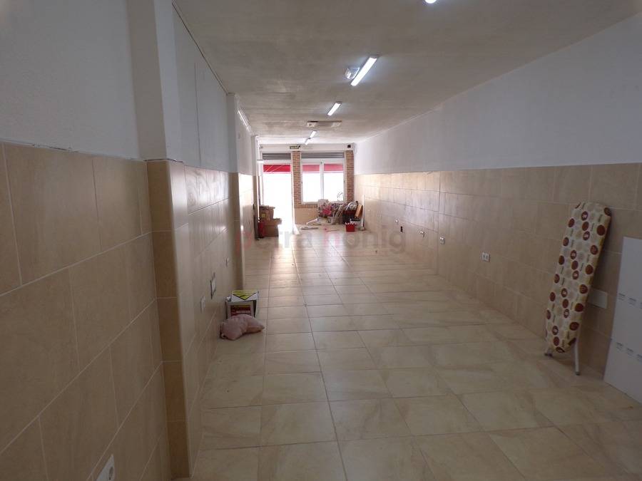 Sale - Commercial - Villamartin