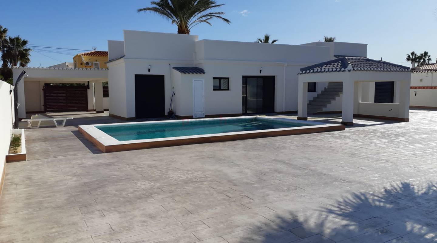 Gebrauchtobjekte - Einfamilienhaus - Torrevieja - La Torreta