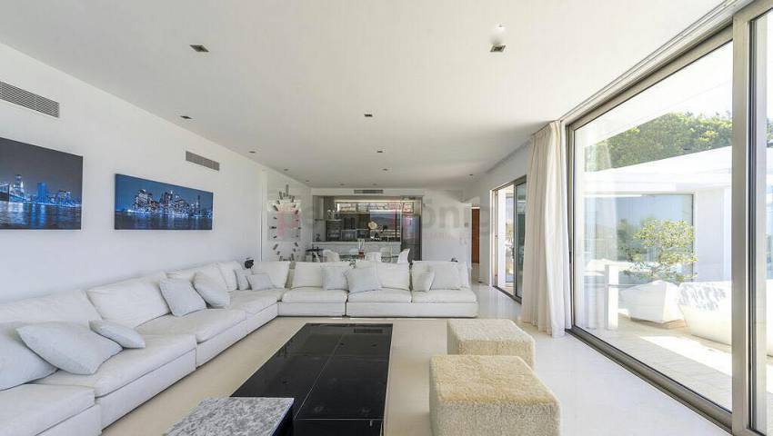 Resales - Villa - Ibiza