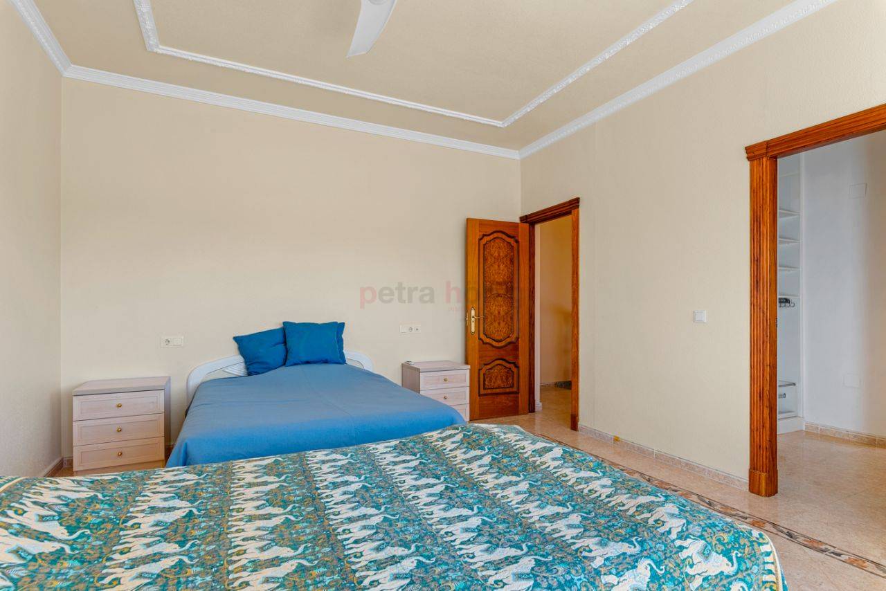 Resales - Villa - Almoradi - Lomas de La Juliana