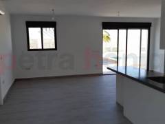 Gebrauchtobjekte - Einfamilienhaus - Torrevieja - La Torreta