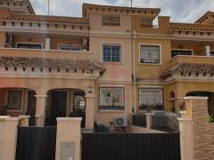 Gebrauchtobjekte - Einfamilienhaus - Torrevieja - La Mata
