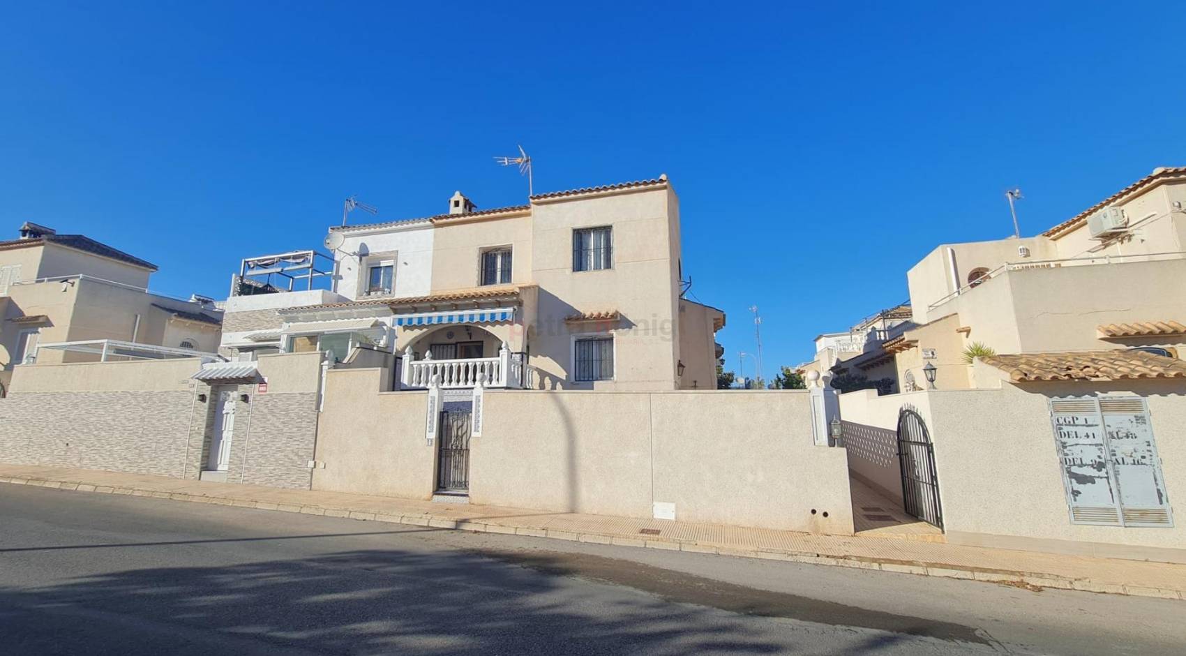 Til Salgs - Bungalow - Torrevieja - Punta Prima