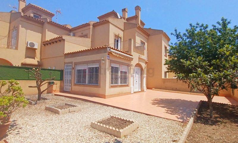 Resales - Villa - Torrevieja