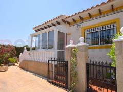 Til Salgs - Bungalow - Cabo Roig