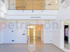 Resales - Villa - Cabo Roig