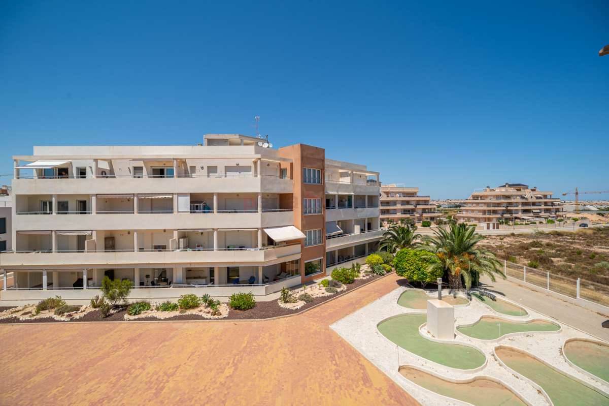 Resales - Apartment - Villamartin