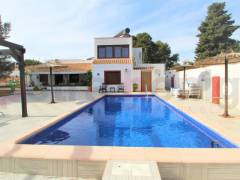 Resales - Villa - Cabo Roig