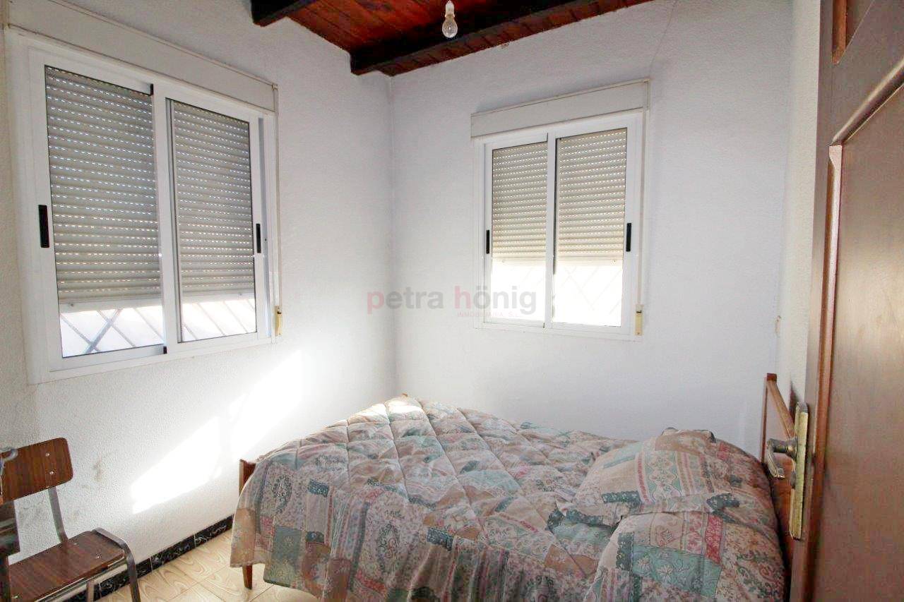 Sale - Commercial - La Mata - Pinomar