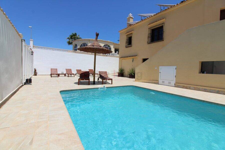 Resales - Villa - Villamartin