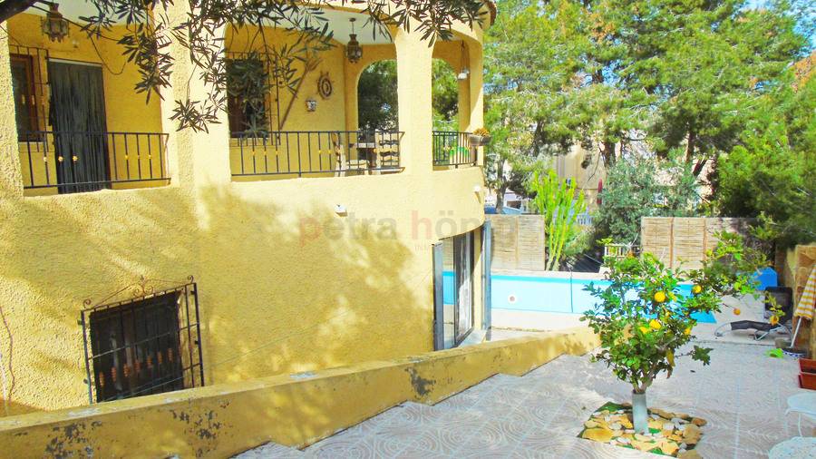 Resales - Villa - Villamartin