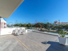 Gebrauchtobjekte - Einfamilienhaus - Orihuela Costa - Agua Marina