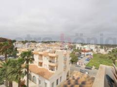 Resales - Apartment - Villamartin