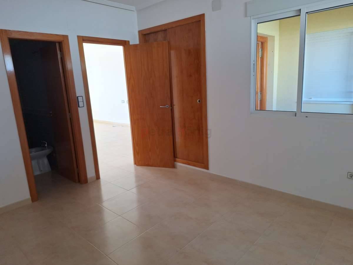 Resales - Apartment - Villamartin