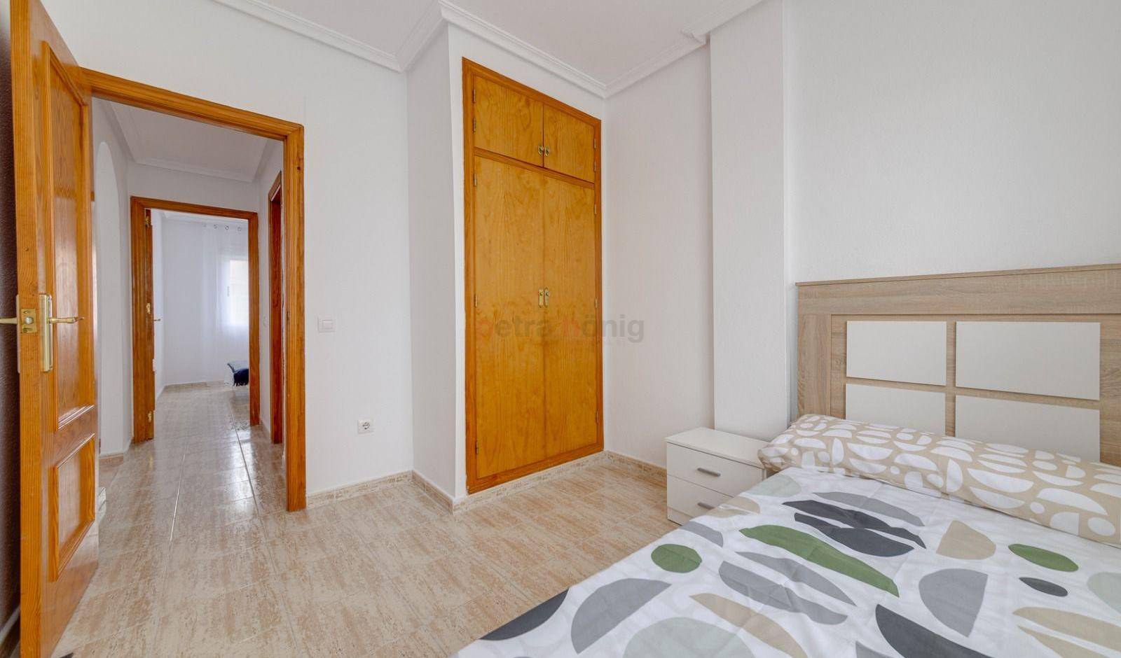 Resales - Apartment - Torrevieja - Centro