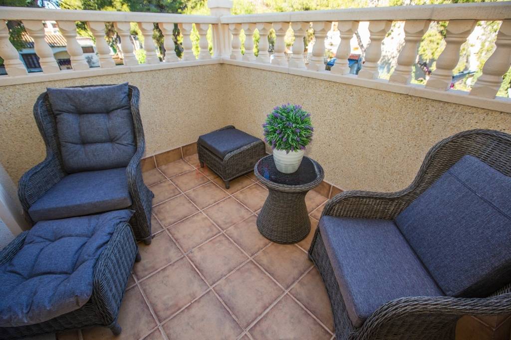 Resales - Villa - Punta Prima