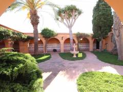 Resales - Villa - Torrevieja - El Chaparral
