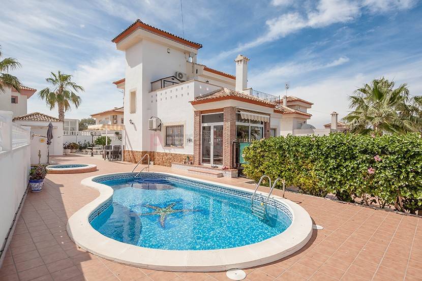 Resales - Villa - San Miguel de Salinas