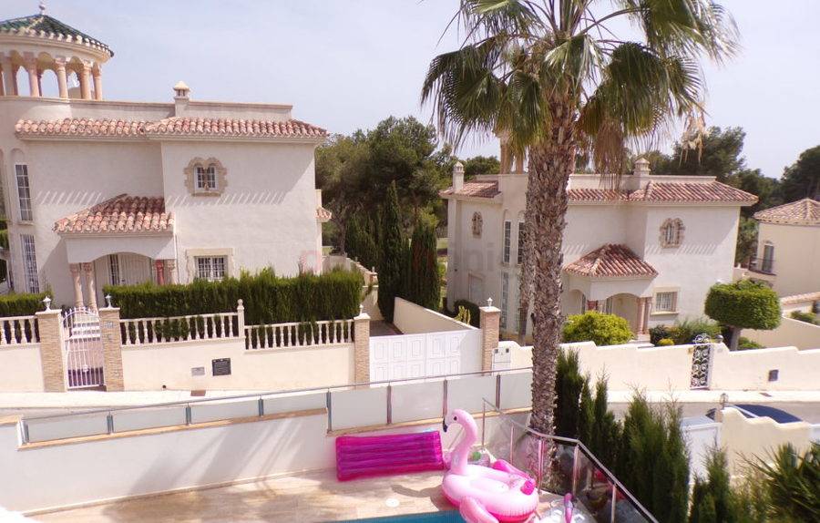 Resales - Villa - Villamartin