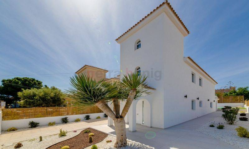 A Vendre - Villa - Torrevieja