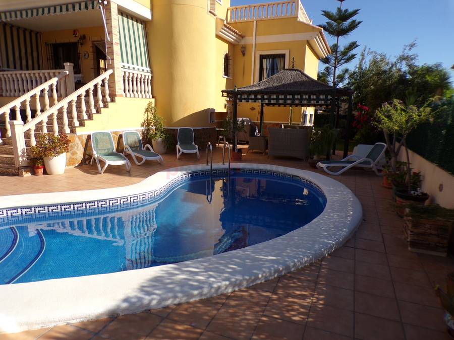 A Vendre - Villa - Villamartin