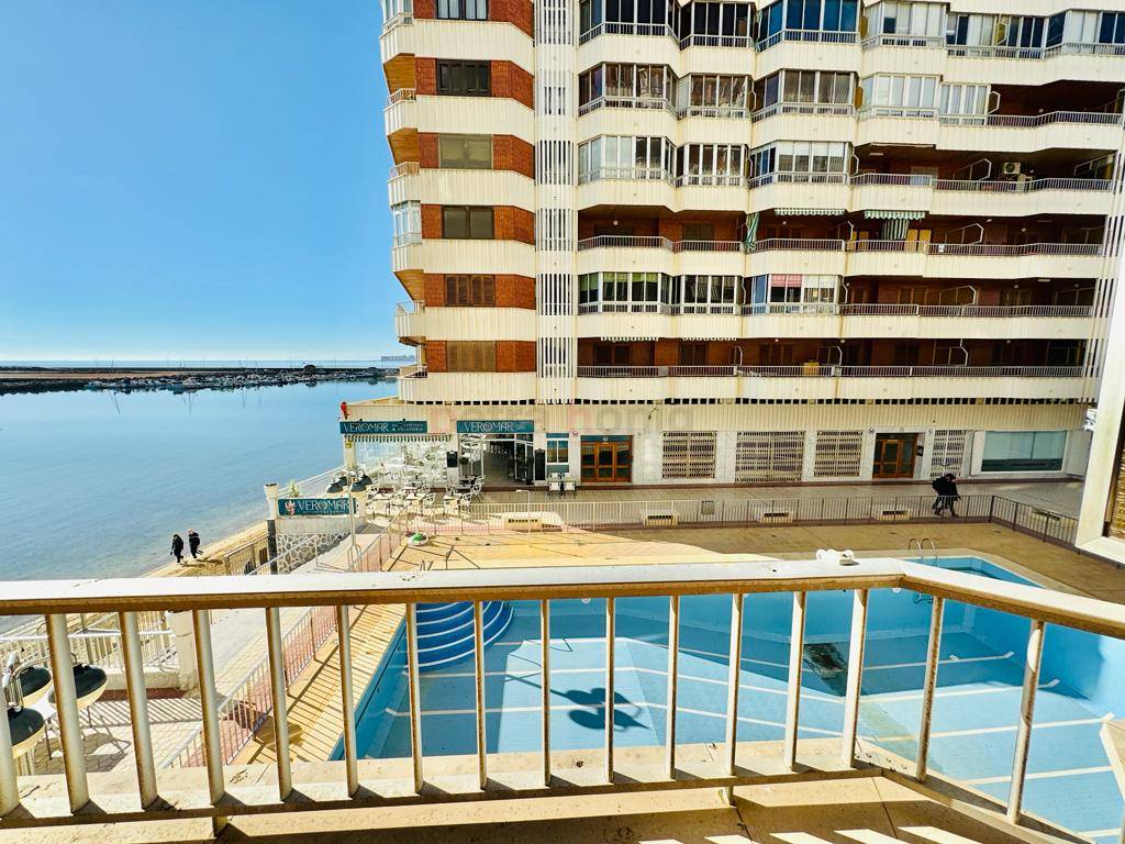 Sale -  квартира - Torrevieja - Playa Acequion