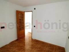 Resales - Apartment - Torrevieja - Centro