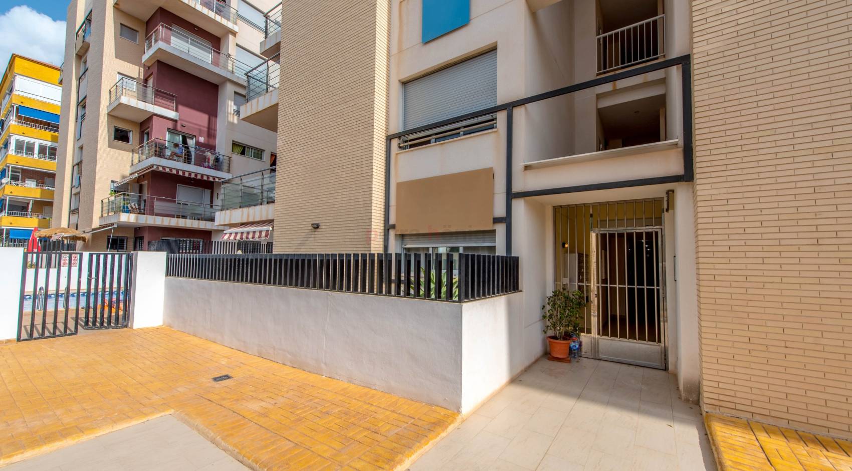 Resales - Apartment - Punta Prima