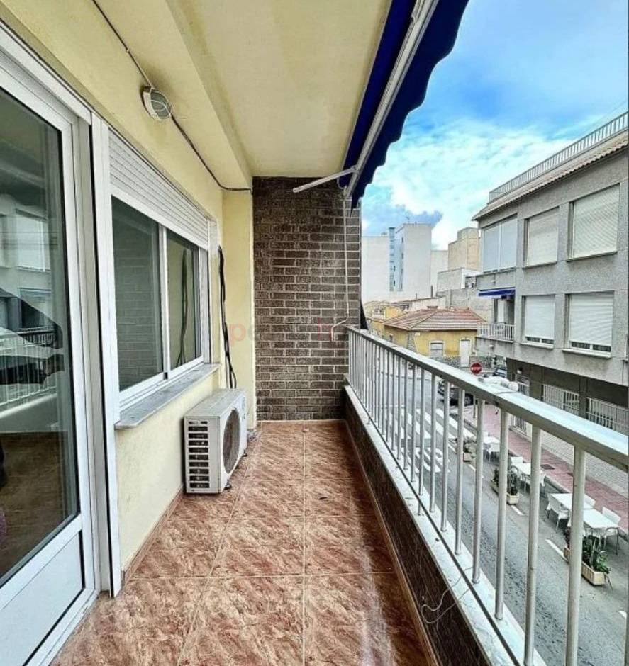 Reventa - Apartamento - Torrevieja - Los Balcones