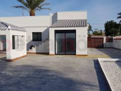 Resales - Villa - Torrevieja - La Torreta