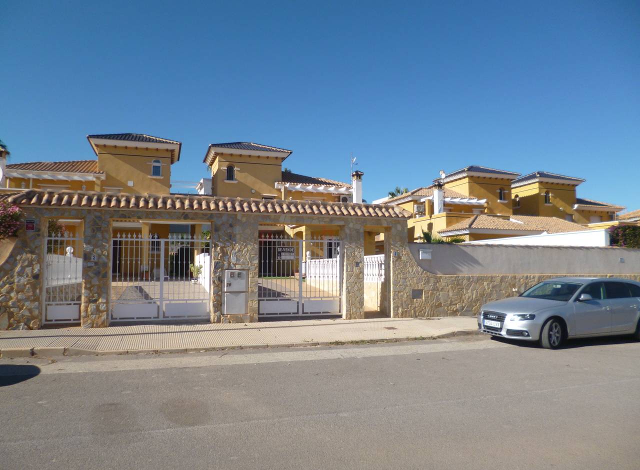 Resales - Villa - La Zenia