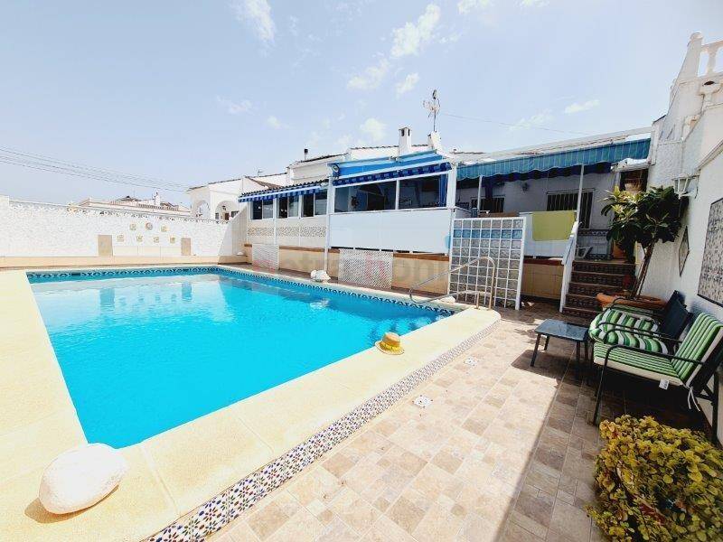 Resales - Villa - Torrevieja - San Luis