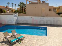 A Vendre - Villa - Torrevieja