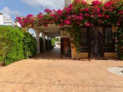 Resales - Semi Detached - Punta Prima