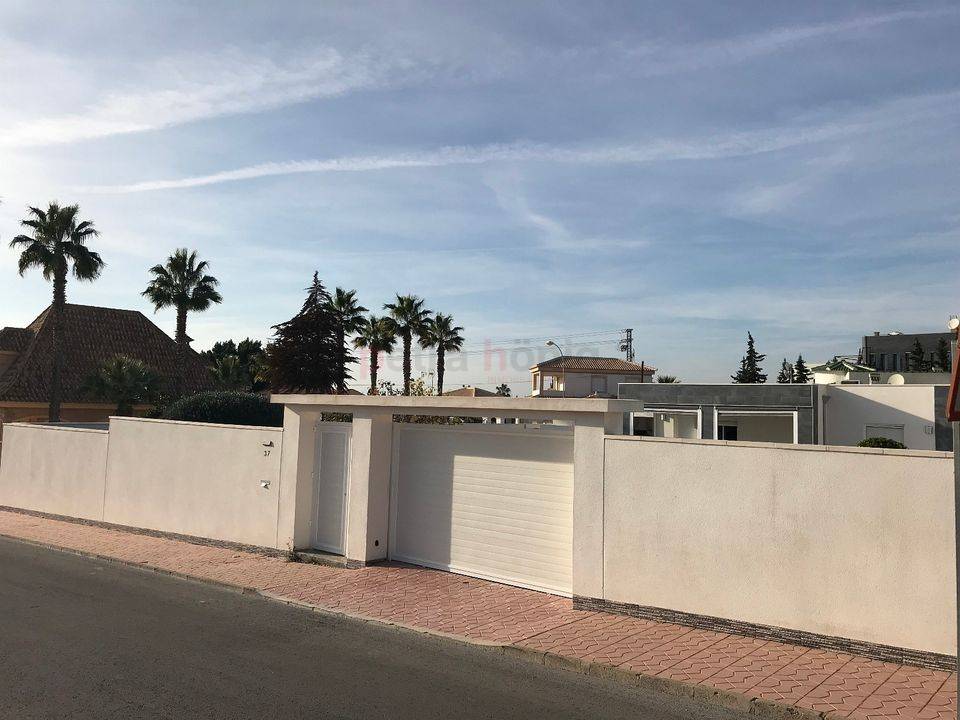 A Vendre - Villa - Ciudad Quesada - Town Center