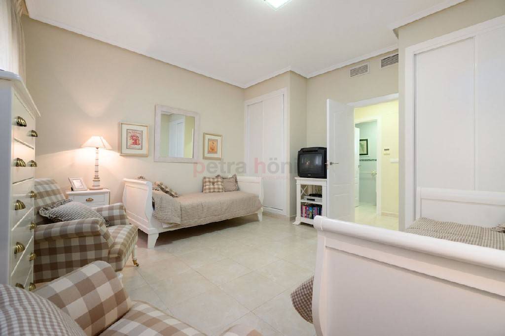 Resales - Apartment - Torrevieja