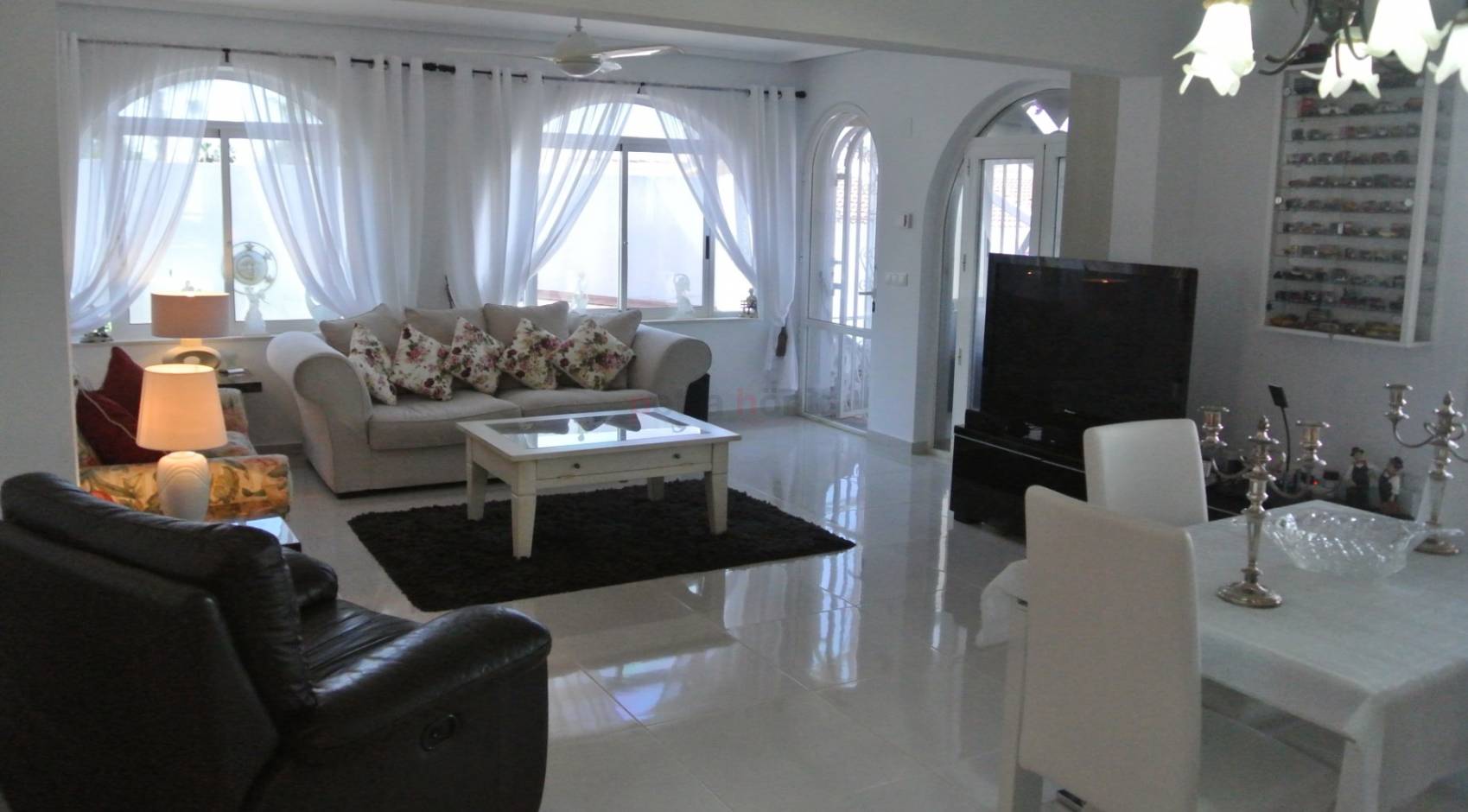 A Vendre - Villa - Ciudad Quesada