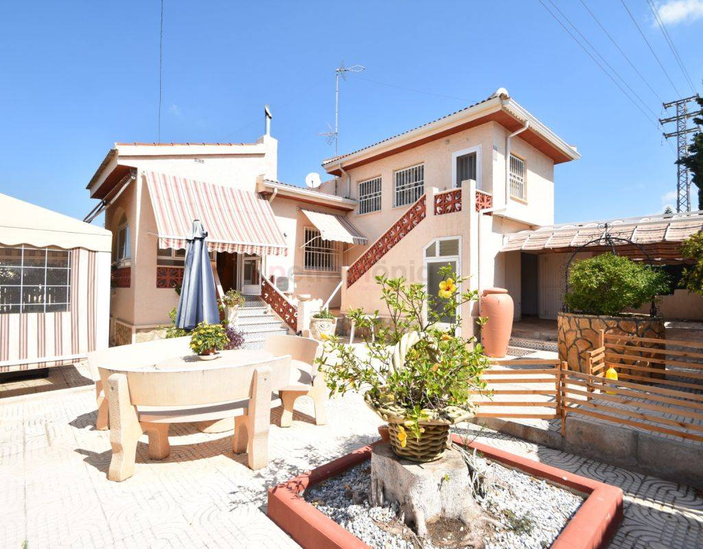 A Vendre - Villa - Ciudad Quesada - Town Center