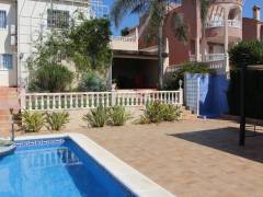 Gebrauchtobjekte - Einfamilienhaus - Torrevieja