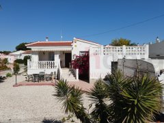 Gebrauchtobjekte - Einfamilienhaus - Ciudad Quesada - Town Center