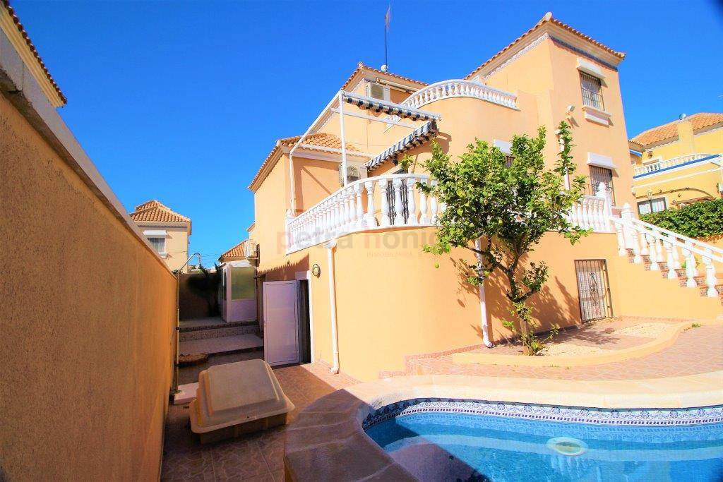 Resales - Villa - Villamartin - Blue Lagoon