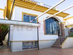 Gebrauchtobjekte - Einfamilienhaus - Ciudad Quesada - Pueblo Lucero