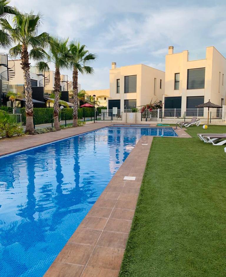 A Vendre - Villa - Punta Prima