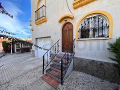 Resales - Townhouse - La Florida