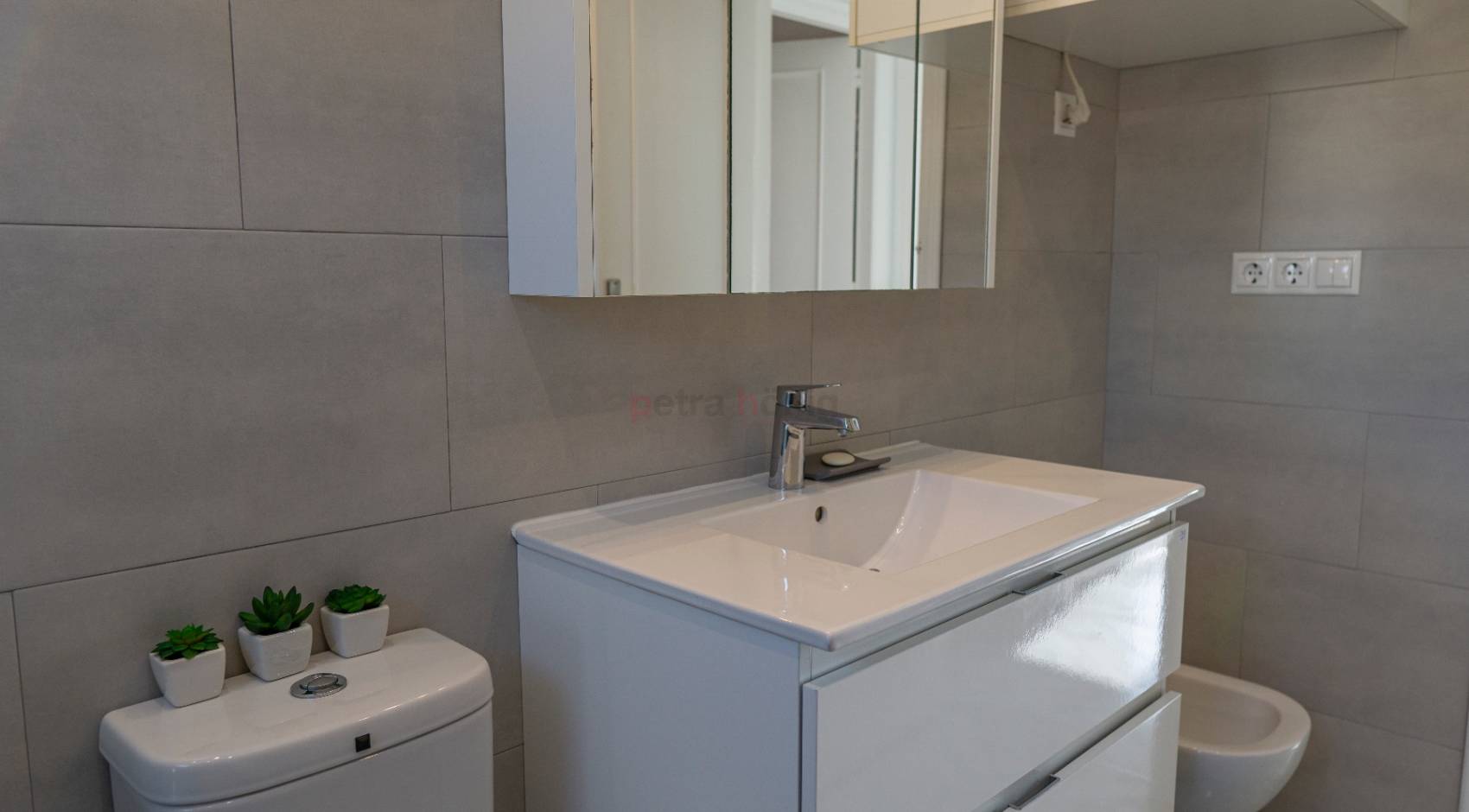 Reventa - Apartamento - La Mata