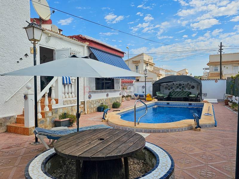 A Vendre - Villa - Ciudad Quesada