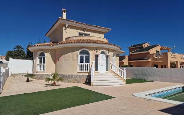 Villa - A Vendre - Ciudad Quesada - Town Center