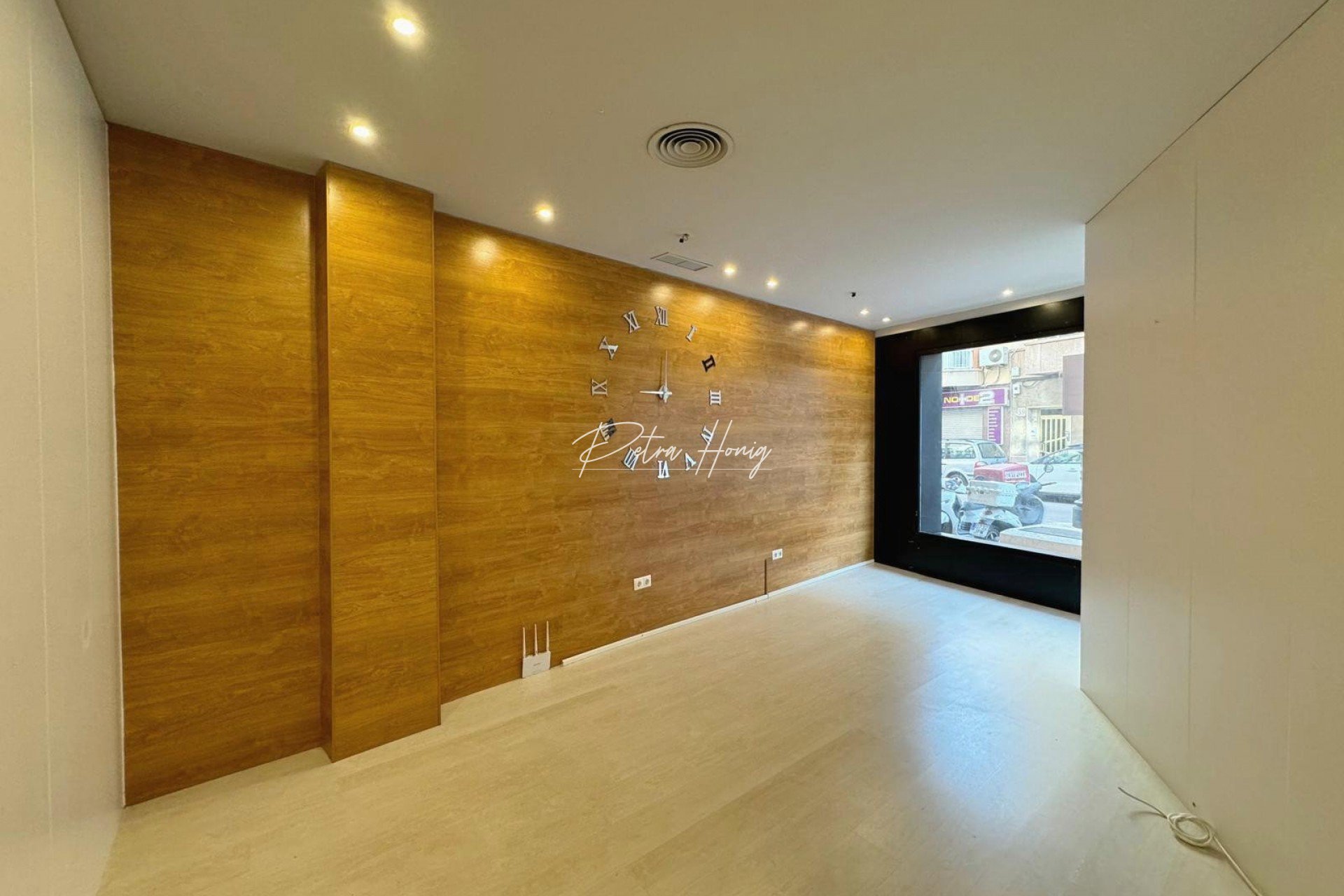 A Vendre - Commercial - Guardamar del Segura - Centro